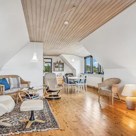 Gorgeous In With Kitchen * Laeso