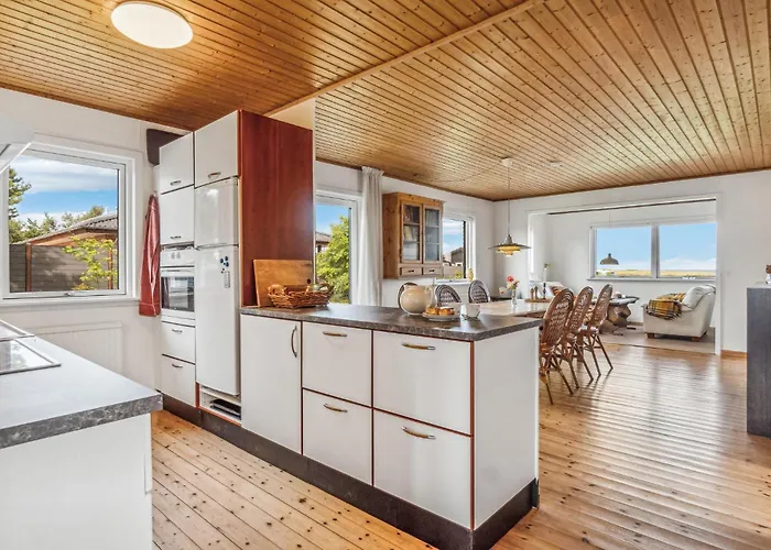 Сasa de vacaciones Gorgeous In With Kitchen
